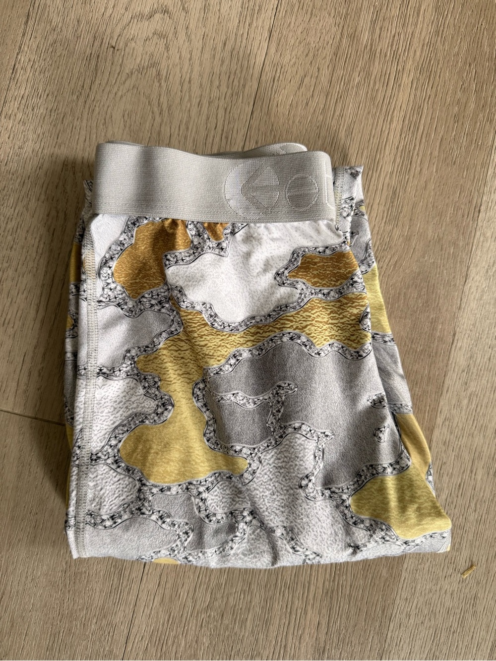 Erika Yellow & Gray Printed Athletic Leggings